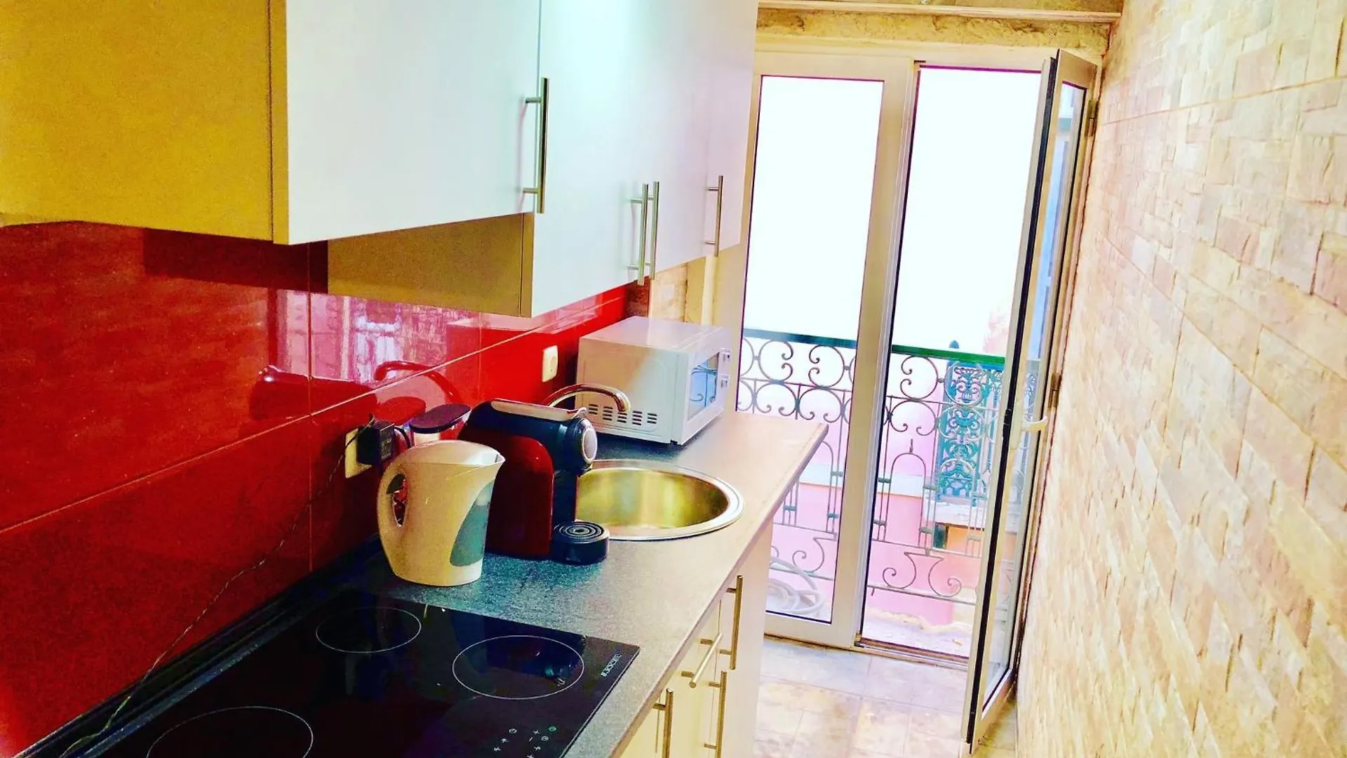 5Lisbon Private Bedroom With A City View ゲストハウス リスボン